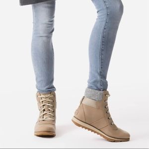 Sorel Harlow Conquest Boot